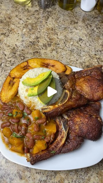 RD Eats🇻🇮 on Instagram: "Something about fried pork chops hit so goodd!!!🤤🤤🤤 I remember in high school there was a man that would sell fried pork chops for breakfast right across the street! I would get almost everydayyyy! 😭🤍  #reels #reelsinstagram #reelsvideo #reeloftheday #reelitfeelit #friedprkchops #habichuelas #chuletas #cooking #cookingvideo #foodie #yummy #dinnerideas" Puerto Rican Pork Chops, Fried Pork Chops, Fried Pork, Spanish Food, Filipino Recipes, Cooking Videos, Bean Recipes, In High School, Pork Chops