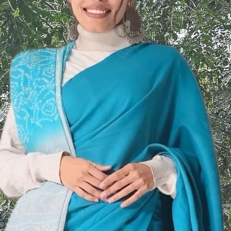 2.3M views · 128K likes | Sakshi on Instagram: "Stop making this mistake ❌
Here’s how you can wear a shawl on your saree during winters!

#shawl #saree #howto #sareesinwinter #ootdbysakshi" Saree With Shawl, Winter Saree, January 15, Shawl, Saree, How To Wear, On Instagram, Instagram