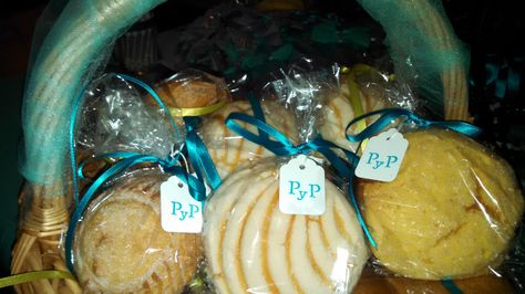 Bread Wedding, Mexican Sweet Bread, Mexican Sweet Breads, Sweet Bread, Wedding Favors, Party Favors, Wedding Cakes, Bread, Cake