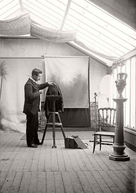 10 Images Of Photographic Atelier/Studio (19th Century) | MONOVISIONS Victorian Photography, History Of Photography, Photographic Studio, Studio Photo, Luz Natural, Caravaggio, Vintage Cameras, Photography Techniques, Magazine Photography