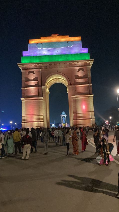 India Gate Snap, Cigratte Wallpaper, Feeling Status, Delhi Tourism, Foto Editing, Dp Picture, Facebook Cover Photos Love, Delhi City, Attitude Bio For Instagram