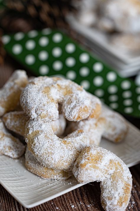 Walnut Crescent Cookies - whattomunch.com Christmas Crescent Cookies, Walnut Crescent Cookies, Crescent Cookies Recipes, Walnut Crescent Cookies Recipe, Half Moon Cookies, Cookie Puzzle, Crescent Cookies, Moon Cookies, Chocolate Dipped Cookies