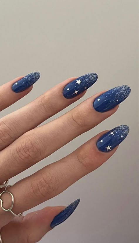 Taylor Swift Nails, Star Nail Designs, Senior Sunrise, Navy Blue Nails, Star Nail, Baby Blue Nails, Blue Nail Designs, Coron, Star Nails