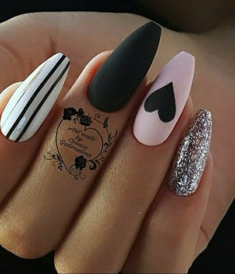 Nagel Stamping, Pink Tip Nails, Bears Nails, Wow Nails, February Nails, Valentine Nails, Nice Nails, Rose Nails, Hot Nails