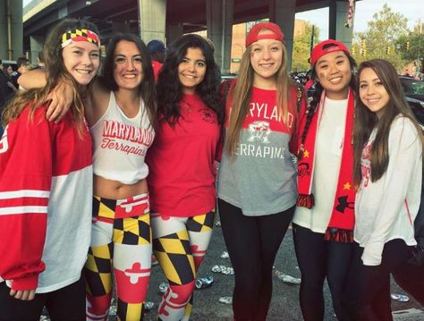 10 Adorable Gameday Outfits At The University of Maryland - Society19 Maryland Game Day Outfit, Maryland Outfits, Fraternity Collection, Maryland Terrapins, Derby Hats Fascinators, University Outfit, University Of Maryland, Spirit Jersey, Football Game Outfit