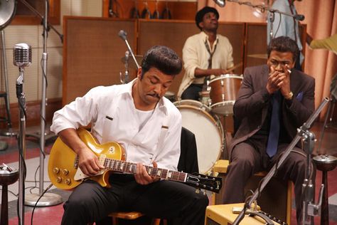 Jeffrey Wright in "Cadillac Records" (Darnell Martin, 2008) Cadillac Records, Eamonn Walker, Columbus Short, Black Movies, Ronnie Spector, Travie Mccoy, Gil Scott Heron, Jeffrey Wright, Mos Def