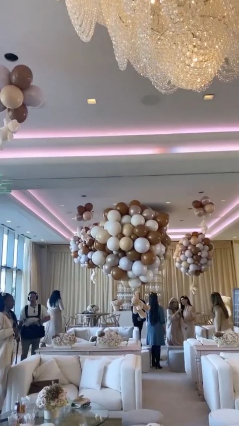 Kylie Jenner Pics, Kylie Jenner Baby Shower, Khloe Kardashian Baby Shower, Kylie And Kris Jenner, Lion Baby Shower Theme, Khloe Baby, Malika Haqq, Kourtney And Khloe, Kylie Jenner Baby