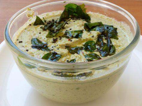 How+to+Make+Coconut+Chutney+at+Home Idali Chatani Recipe, Chutnies Chutney Recipes, Peanut Chutney For Idli, Chutney Recipes Indian For Dosa, Tomato Chutney For Dosa, Hotel Chutney, Idli Chutney Recipe, Coconut Chutney For Dosa, Dosa Chutney Recipe