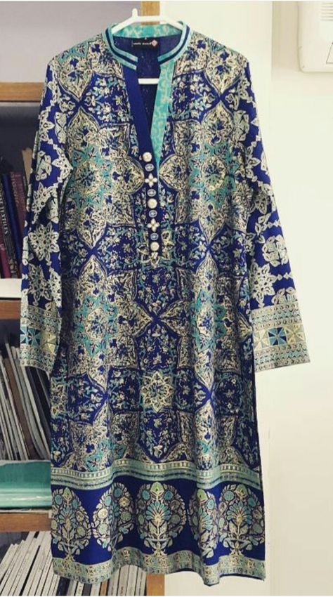 Block printed shirt. Pakistani Block Print Suits, Pucci Pattern, Daman Design, Block Printed Suits, Wooden Trays, Kurta Design, Pakistani Fashion Party Wear, Pakistan Fashion, Trendy Dress Outfits