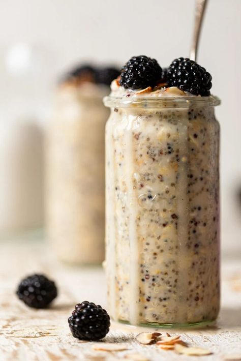 Protein Overnight Quinoa - Orchids + Sweet Tea Overnight Quinoa Breakfast, Overnight Quinoa, Anti Inflammation Recipes, Perfect Healthy Breakfast, Brunch Bread, Quinoa Breakfast, Plant Based Breakfast, Desserts Vegan, Dairy Free Milk