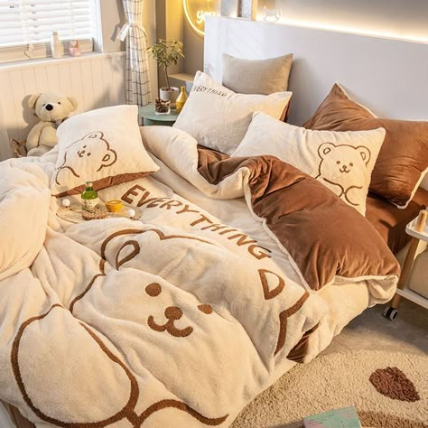 Bed Design Ideas, Bedroom Ideas For Couples Modern, Kawaii Bedroom, Brown Rooms, Bear Embroidery, Cute Bedroom Ideas, Brown Bedroom, Cute Bedroom, Cute Bedroom Decor