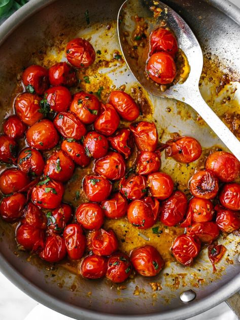 Blistered Cherry Tomatoes, Blistered Tomatoes, Tomato Recipe, Cooking Tomatoes, Summer Meals, Juicy Tomatoes, Healthy Sides, Tomato Recipes, Food Obsession