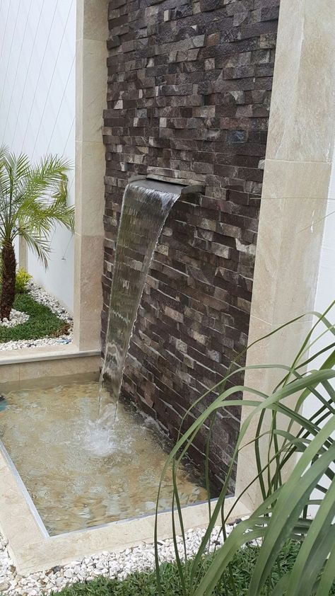 Water Fall Ideas, Home Waterfall, Waterfall Landscaping, Small Backyard Garden Design, Outdoor Wall Fountains, Water Wall Fountain, Kolam Koi, Taman Air, Water Feature Wall