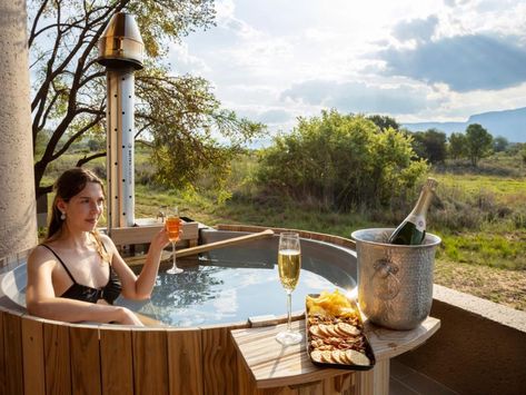 ⭐Luxury Wilderness Retreats: The 10 best getaways with hot tubs in Limpopo 📌 LIMPOPO, South Africa ❤️ Nestled amidst the rugged beauty of this region, discover a collection of holiday accommodations that redefine luxury and relaxation. 🛁 From secluded lodges to cozy cabins, each retreat offers an indulgent experience enhanced by the soothing embrace of a hot tub. 🛎️Join us as we explore the finest hot tub hideaways in Limpopo, where every moment promises tranquillity or an adventure. ▶... Lodges South Africa, Wilderness Retreat, Bali Honeymoon, Honeymoon Hotels, Lodge Cabin, Jimbaran, Safari Lodge, Kwazulu Natal, Out Of Africa