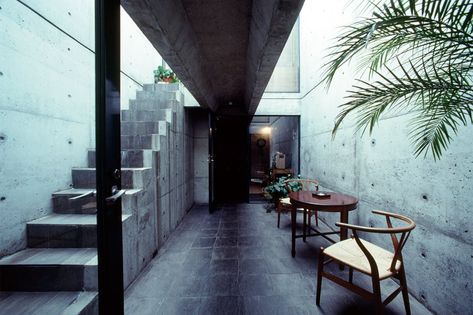 Row House (Azuma House) by Tadao Ando Azuma House, Koshino House, Tadao Ando Architecture, Traditional Japanese Architecture, Life Space, Tadao Ando, Japanese Architect, Ibaraki, Architectural Section