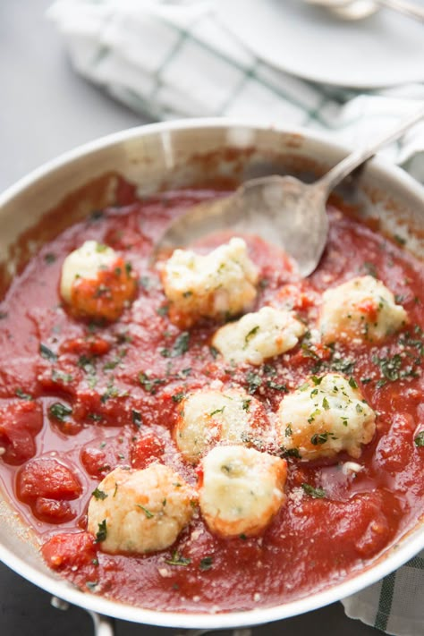 Ricotta Dumplings, Homemade Marinara Sauce, Chile Sauce, Marinara Sauce Homemade, Homemade Marinara, Main Courses, Milk Recipes, Marinara Sauce, Italian Dishes