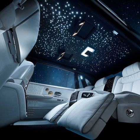 Rolls-Royce Phantom Tranquillity 2019 Rolls Royce Phantom Interior, Rolls Royce Interior, Rolls Royce Wallpaper, Rolls Royce Black, Vintage Rolls Royce, Rolls Royce Motor Cars, Luxury Cars Rolls Royce, Rolls Royce Cullinan, Rolls Royce Wraith