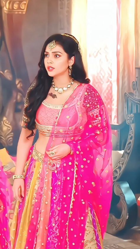 Radha Outfit, Radha Mallika Singh, Mallika Singh As Radha, Malika Singh, Radha Beauty, Stylish Actresses, Mallika Singh, Emoji Photo, Divine Beauty