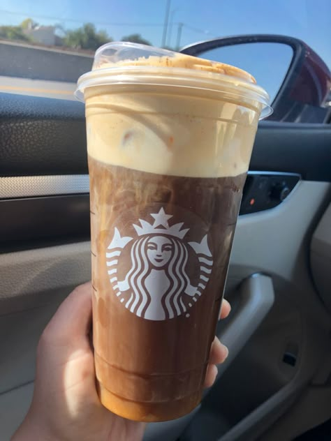 A lower calorie Pumpkin Cream Cold Brew 🎃 Venti cold brew, light ice, 4 pumps of sugar-free vanilla, pumpkin cold foam Pumpkin Cream Cold Brew Aesthetic, Cold Brew Aesthetic, Brew Aesthetic, Starbucks Pumpkin Cream Cold Brew, Pumpkin Cold Brew, Pumpkin Cold Foam, Low Calorie Pumpkin, Pumpkin Cream Cold Brew, September Mood