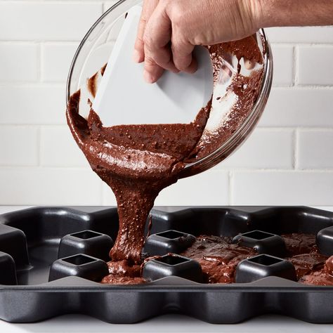 When a Rubber Spatula Isn't Enough, Use a Bowl Scraper | Epicurious Bowl Scrapers, Ginger Grater, Rubber Spatula, Bowl Scraper, Crispy Hashbrowns, Baking Hacks, Essential Kitchen Tools, Cheese Grater, Brownie Batter