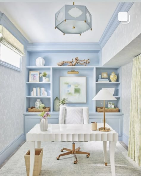 Coastal Home Office, Blue Home Offices, Designing A Home, Feminine Home Offices, House Organization, Home Office Colors, Home Office Inspiration, Blue Office, Small Home Offices