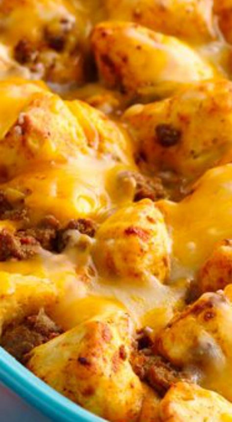 Bubble Biscuit Casserole, Beef Bubble Up Recipes, Taco Casserole With Biscuits, Biscuit Bubble Up Recipes, Bubble Up Bakes, Taco Bake Casserole With Biscuits, Taco Bake With Biscuits, Hamburger Biscuit Recipes, Pillsbury Taco Bake