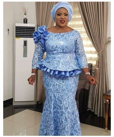 Lace Blouse Styles, Lace Skirt And Blouse, Nigerian Lace Dress, Nigerian Lace Styles Dress, African Lace Styles, Long African Dresses, Best African Dresses, African Fashion Skirts, Lace Gown Styles