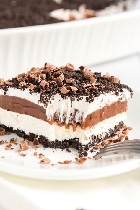 15 No-Bake Desserts for Hot Summer Days - Six Clever Sisters Lasagna Dessert, Chocolate Lasagna Recipe, No Bake Chocolate Desserts, Oreo Fluff, Smores Dessert, Diy Dessert, Baked Dessert, Chocolate Lasagna, Recipes Chocolate