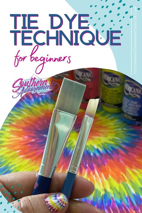 I'll show you how to paint a sunburst tie dye pattern with acrylic paint. This is such a fun technique - easy to do and with great results! Tie Dye With Acrylic Paint, Diy Tie Dye Paint, Paint Tie Dye, Tie Dye Techniques Pattern, Sunburst Tie Dye, Easy Diy Tie Dye, Cool Tie Dye Patterns, Tie Dye Painting, Tye Dye Patterns