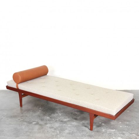 For sale: Scandinavian Daybed in Teakwood, 1960s | #vntg #vintage Scandinavian Daybed, Mid Century Daybed, Mid Century Modern Daybed, Mid Century Daybeds, Modern Daybed, Reupholster, Daybed, Entryway Bench, Vintage Design