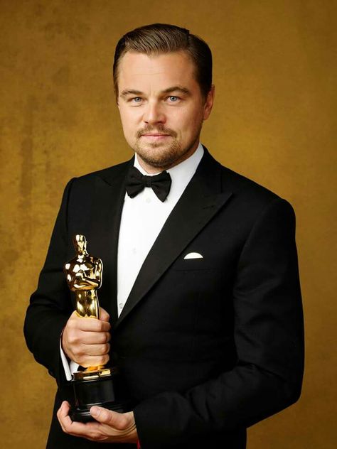 Leonardo Dicaprio won the Academy Award for Best Actor for the film The Revenant in 2016. Leonardo Dicaprio Oscar, Leo And Kate, Best Actor Oscar, Oscar Award, Patrick Swayze, Leo Dicaprio, Person Of Interest, John Travolta, Oscar Winners