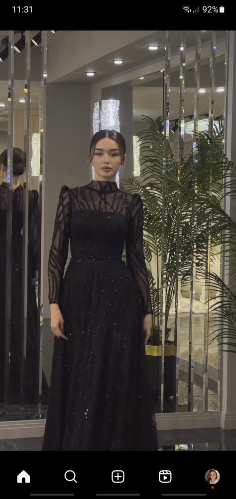 Black Formal Dress Elegant, Evening Party Dress Classy Long Sleeve, Black Evening Gown With Sleeves, Black Gowns Elegant, Black Prom Dress Long Elegant, Long Sleeve Gown Elegant, Gown Sleeves Design, Fancy Dresses Long Sleeve, Evening Gowns Formal Classy Elegant