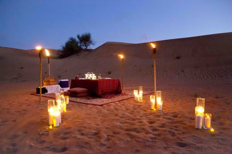 Romantic Desert Proposal Setup ♥️ Proposal Ideas Lights, Suhoor Aesthetic, Big Tree House, Desert Proposal, Proposal Setup, Wedding Proposal Ideas Engagement, Cute Proposal, Diy Backyard Movie Night, Outdoor Proposal