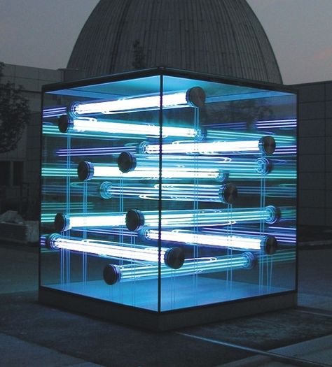 Glass cube of the Technical University of Munich with reinforcing glass tubes / Dromik Technical University Of Munich, University Of Munich, Alcohol Ink Glass, Light Art Installation, Public Sculpture, Glass Cube, Light Sculpture, Neon Art, Exhibition Space