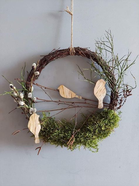 Takken Decor, Dekoratívne Vence, Twig Crafts, Door Wreaths Diy, Diy Christmas Wreaths, House Landscaping, Front House, Christmas Wreaths For Front Door, Spring Easter Decor