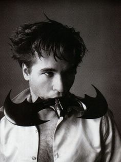 Val Kilmer Batman, 90s Men, Photo Noir, Val Kilmer, Celebrity Culture, Best Supporting Actor, Dc Movies, Neo Noir, Entertainment Weekly