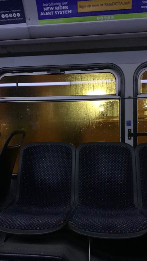 train seat raint night time aesthetic Train Seats Aesthetic, Train Seat Aesthetic, Train Seats Background, Train At Night, Train Seat, Night Time Aesthetic, Nighttime Aesthetic, Robert Graves, Time Aesthetic