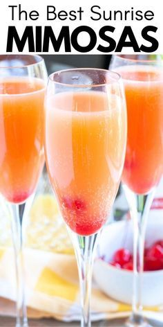 Champagne Drinks, Mimosa Recipe, Brunch Drinks, Brunch Time, Boozy Drinks, Fancy Drinks, Mixed Drinks Recipes, Mothers Day Brunch, Cocktail Drinks Recipes