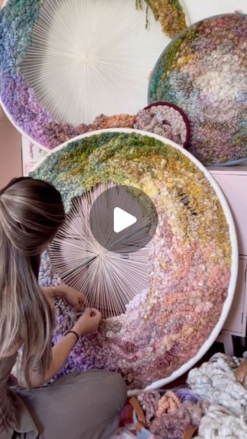 Alison Altafi on Instagram: "Soft progress…round and round and round

#fiberart #roundweaving #colormelt #WIP" Round Weaving Loom Projects, Circular Loom Weaving, Circular Weaving Loom, Circle Weaving, Circle Loom, Circular Loom, Round Tapestry, Round Weaving, Circular Weaving