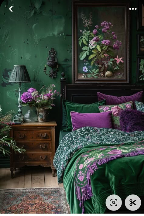 Sage Green Bedroom, Moody Bedroom, Budget Bedroom, Pink Bedrooms, Woman Bedroom, Green Walls, Green Bedroom, Boho Bedroom Decor, Vintage Bedroom