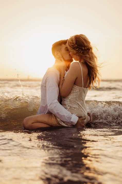 Anniversary Pictures On The Beach, Beach Wedding Pics Ideas, Wedding Beach Photoshoot Ideas, Wedding Dress Water Photos, Beach Wedding Photos In Water, Wedding Pictures On Beach, Beach Couple Poses Romantic, Beach Water Wedding Photos, Couples Water Photoshoot Ideas