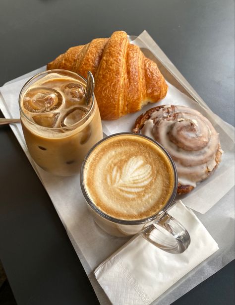 Cafe Pastry Aesthetic, Pastries And Coffee Aesthetic, Coffee Iced Aesthetic, Coffee And Pastry Aesthetic, Orange Cafe Aesthetic, Bakery Cafe Aesthetic, Warm Coffee Aesthetic, Coffee And Pastries Aesthetic, Brown Aesthetic Food