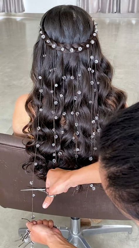 Waterfall Pearls Hair, Rumal Designs, Hairstyles With Hair Accessories, Long Hair Bridal Styles, Scrunchie Bun, Long Hair Bridal, Long Hair Accessories, Beaded Wedding Jewelry, Brides Made