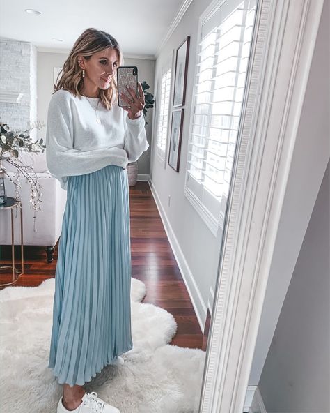 love this color for spring // maxi skirt & cozy sweater with white sneakers Pregnant Skirt Outfit Winter, Modest Maternity Outfits Winter, Long Skirt Maternity Outfit, Maternity Skirt And Sweater, Pregnancy Church Outfit, White Skirt And Sweater Outfit, Maxi Skirt Pregnancy Outfit, Maxi Skirts Winter, Sweater And Maxi Skirt Outfit