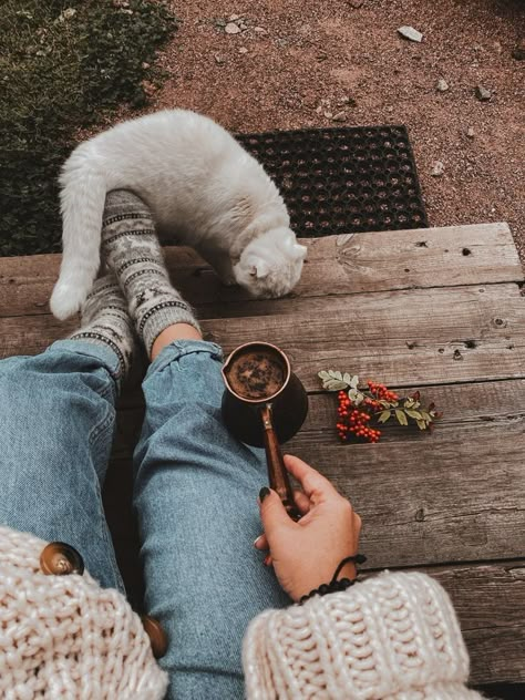 Slow Living Aesthetic Fall, Autumn Wellness Aesthetic, Fall Inspo, Trending Products, Cozy Autumn, Autumn Vibes, Autumn Cozy, Autumn Aesthetic, Slow Living