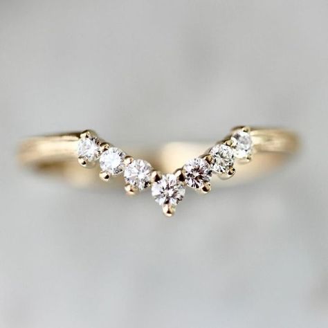 Curved Diamond Band, Delicate Tiara, Tiara Wedding Band, Wide Band Diamond Rings, Big Diamond Engagement Rings, Delicate Wedding Band, Round Wedding Band, Ring Jewellery Design, Future Engagement Rings