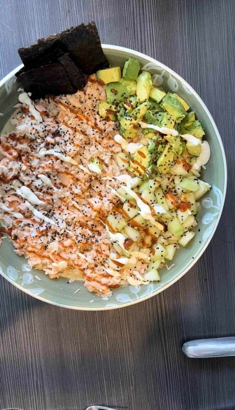 Tiktok Salmon Rice Bowl Recipe - Cilantro Parsley Hawaiian Poke Bowl, Sushi Bowl Recipe, Cilantro Parsley, Rice Bowl Recipe, Rice Brands, Salmon Rice Bowl, Salmon Rice, Seaweed Snacks, Salmon Bowl