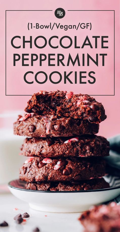 Fudgy Vegan Brownies, Almond Brittle, Chocolate Peppermint Cookies, Best Holiday Cookies, Minimalist Baker, Cookies Vegan, Peppermint Cookies, Cookie Calories, Holiday Cookie Recipes