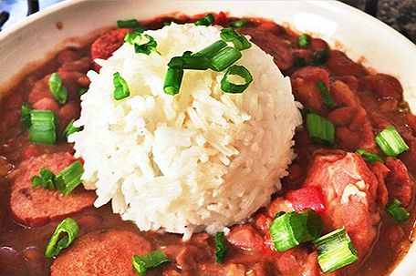 By Christy Hoover awomantheworlddeserves.com One of my favorite things to make aside from Gumbo is red beans and rice with sausage. Being from Louisiana I never knew that red beans was considered a soup in the rest of the world. We eat it as a main course with cornbread and some type of greens. There... Grad Banquet, Corn Dressing, Southern Foods, Soul Food Recipes, Italian Cream, Red Beans And Rice, Breakfast Low Carb, Southern Dishes, Beans And Rice