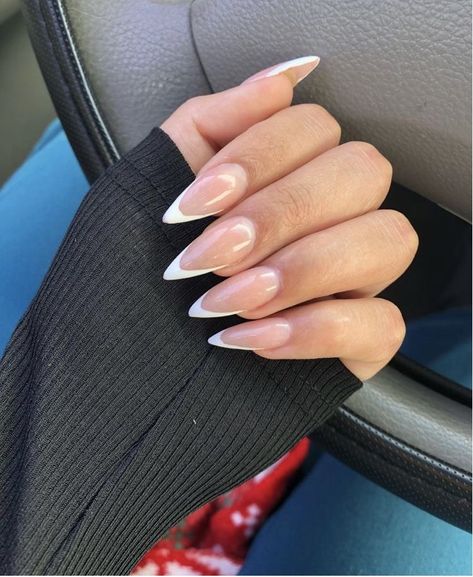 French Tip Nails Sharp, Almond Deep French Nails, Long French Almond Nails, White French Tip Nails Stiletto, Long Almond Nails Designs, Almondetto Nails, Stiletto French Nails, French Almond Nails, Long Almond Nails